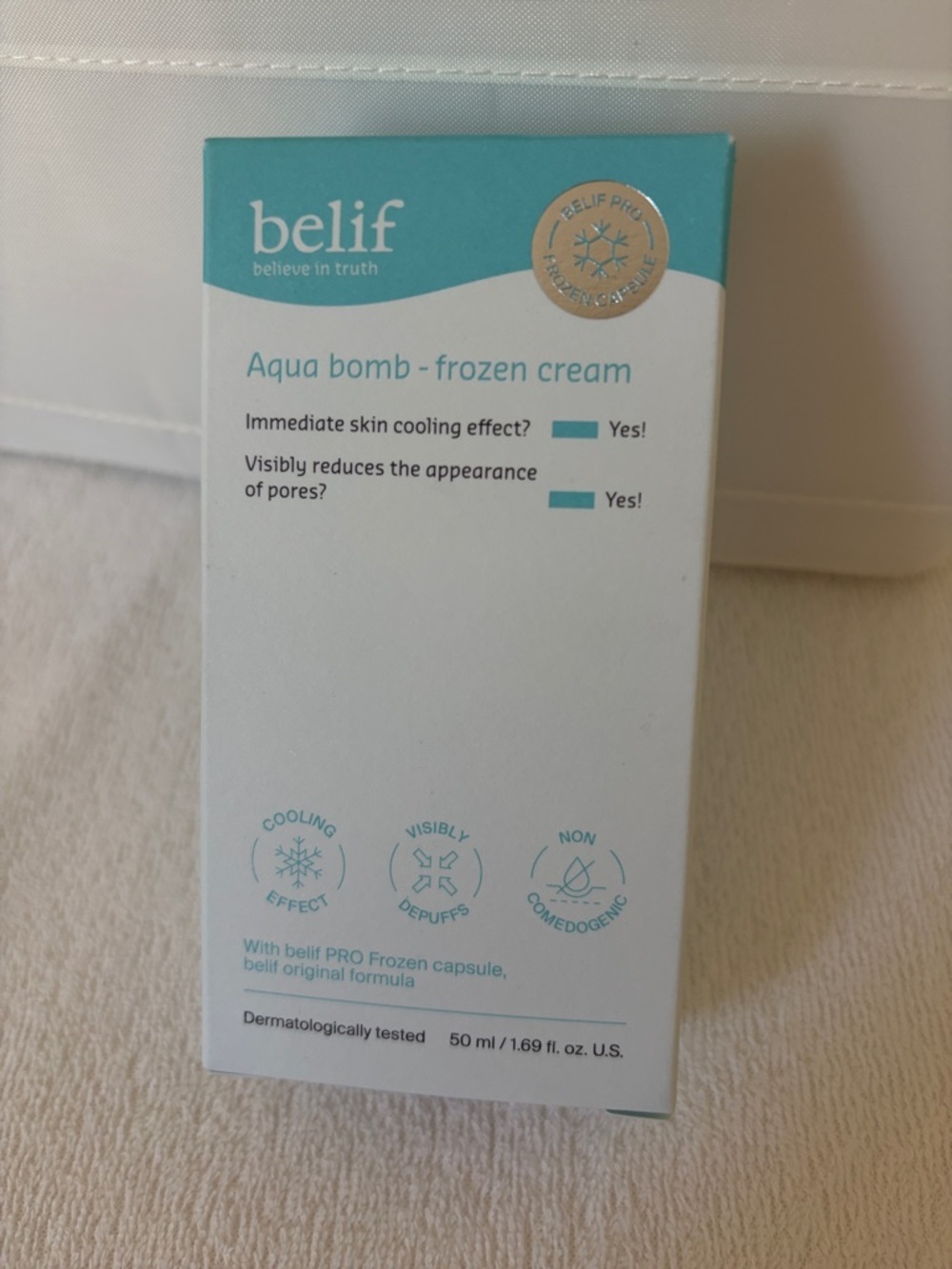 belif Aqua Bomb Frozen Cream - Cooling Moisturizer (aqua/white)